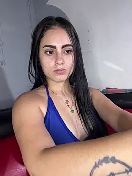 Azuna25 online show from April 2026 07:58:02 PM