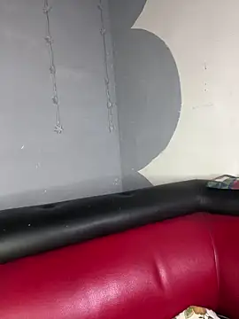 Azuna25 online show from April 2026 07:09:02 PM