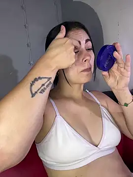 Azuna25 online show from March 2026 07:04:01 PM