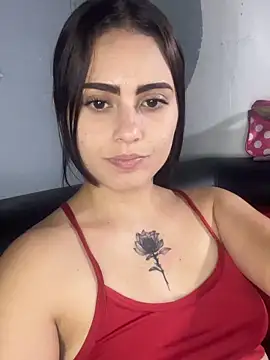 Azuna25 online show from May 2026 10:18:01 PM