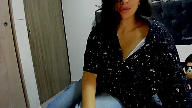 Imevarose online show from November 2025 12:48:02 PM