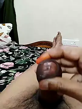 AUNTY1984 online show from October 2025 06:39:02 AM