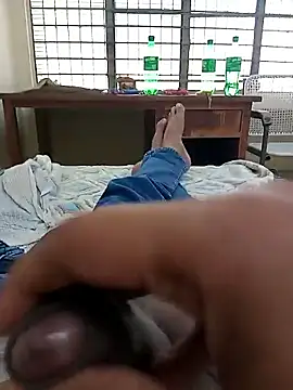 AUNTY1984 online show from April 2026 03:40:02 AM