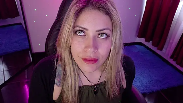 Natalia Montoya online show from September 2025 10:16:01 PM