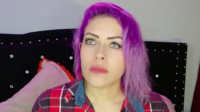 Natalia Montoya online show from May 2026 02:07:01 AM