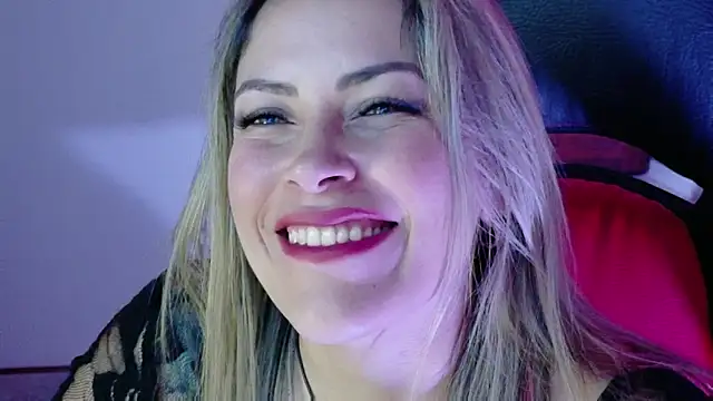 Natalia Montoya online show from November 2025 11:08:02 PM