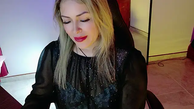 Natalia Montoya online show from November 2025 08:09:02 PM