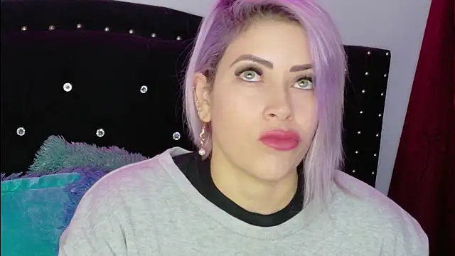 Natalia Montoya online show from March 2026 03:06:02 AM