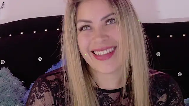 Natalia Montoya online show from September 2025 02:54:01 AM