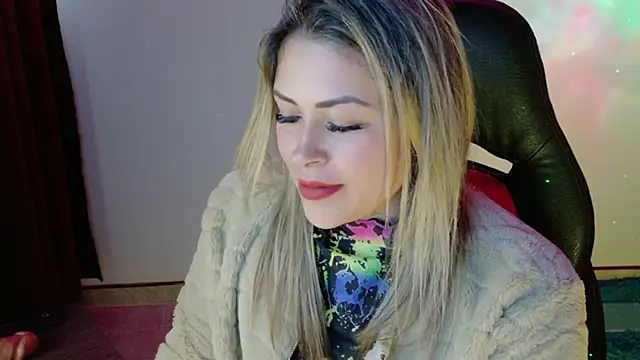 Natalia Montoya online show from October 2025 08:29:01 PM