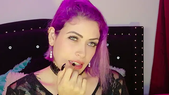 Natalia Montoya online show from May 2026 12:02:01 AM