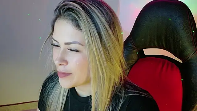 Natalia Montoya online show from October 2025 09:11:02 PM