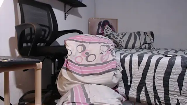 bix couples online show from November 2025 11:21:01 PM