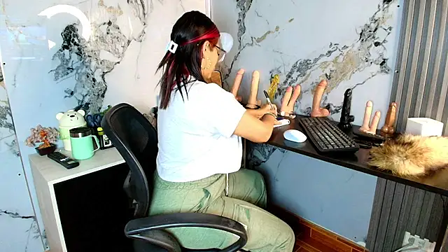 AlixLong online show from February 2026 09:56:01 PM