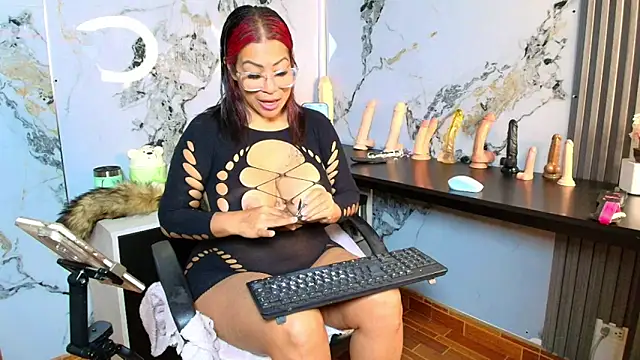 AlixLong online show from February 2026 03:15:01 AM