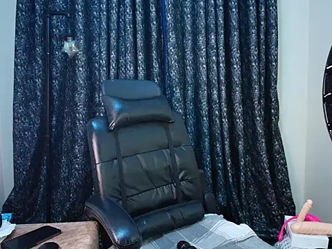 ebony shilly3 online show from October 2025 11:27:01 PM