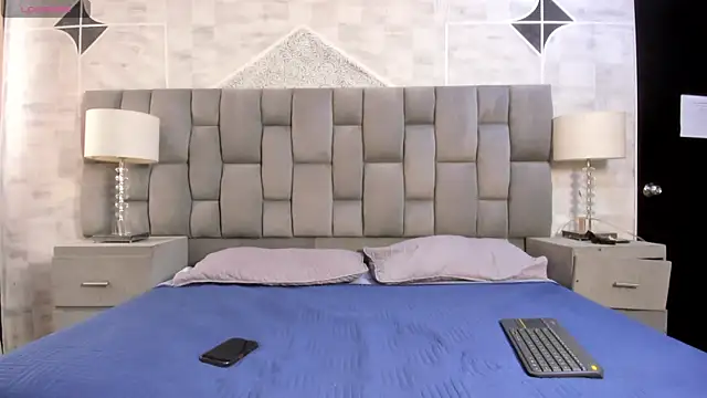 LaurenSnow online show from April 2026 03:35:02 PM