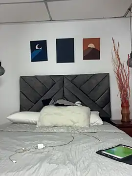 AnithaFigueroa1 online show from February 2025 12:30:01 AM