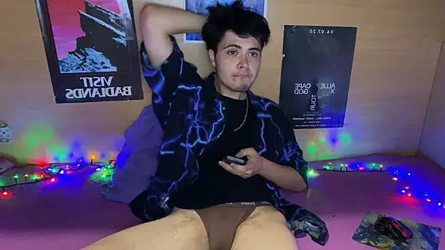 Snapshot of mystrauud chatting on October 2025 05:58:02 PM mystrauud online show from October 2025 05:58:02 PM