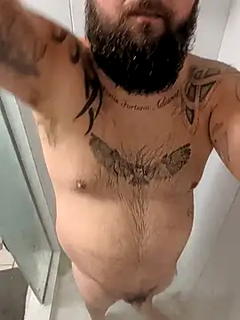 Snapshot of beardedbeasty86 chatting on November 2025 11:36:01 AM beardedbeasty86 online show from November 2025 11:36:01 AM