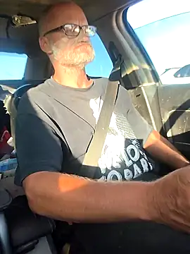 FloppyPickle4u online show from April 2026 02:29:02 PM