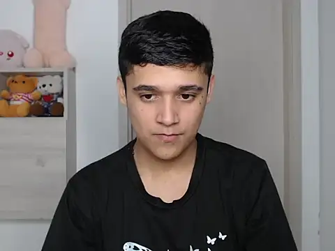 kaiine190 online show from December 2025 06:03:01 AM