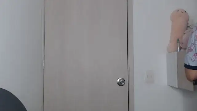 kaiine190 online show from October 2025 08:24:02 AM