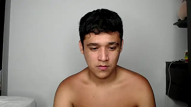 kaiine190 online show from April 2026 09:49:01 AM