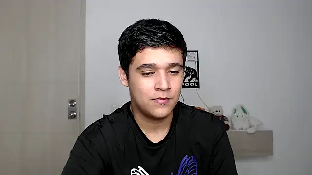 kaiine190 online show from October 2025 01:33:02 PM