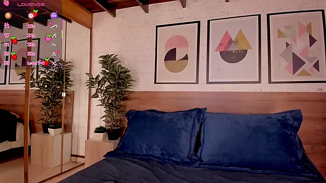 LunaRuso online show from February 2026 07:46:01 PM