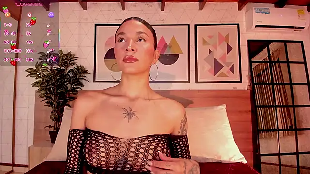 LunaRuso online show from January 2026 07:50:01 PM