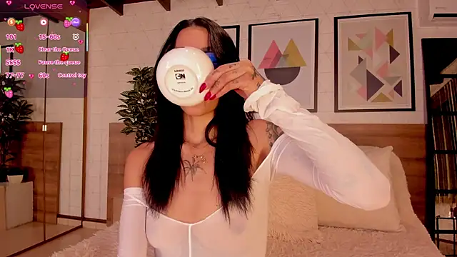 LunaRuso online show from April 2026 07:39:02 PM