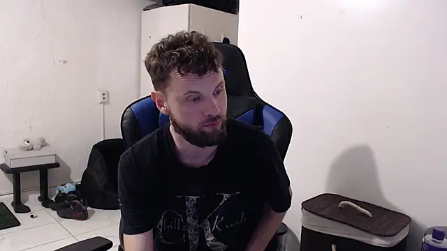 Talenjames4 online show from November 2025 09:30:01 PM