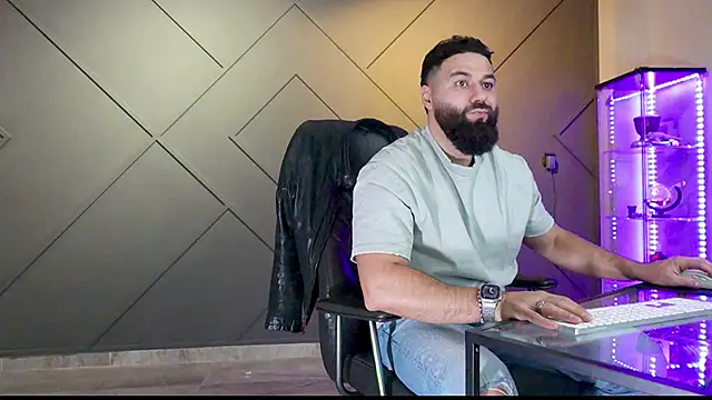 mattmasterss online show from March 2025 12:31:01 AM
