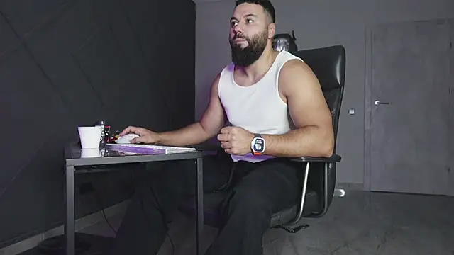 mattmasterss online show from November 2025 07:34:01 AM