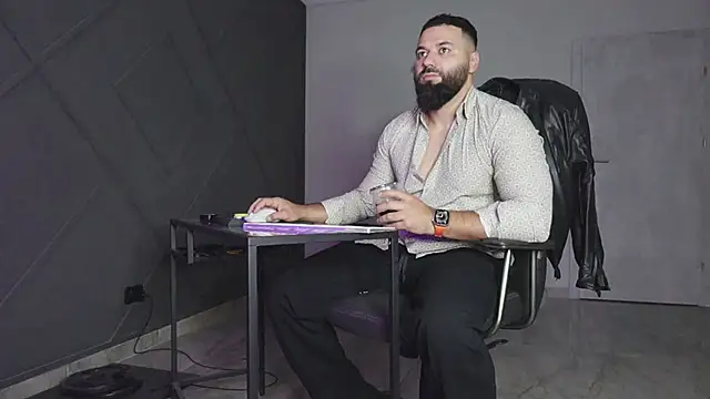 mattmasterss online show from November 2025 04:16:02 AM