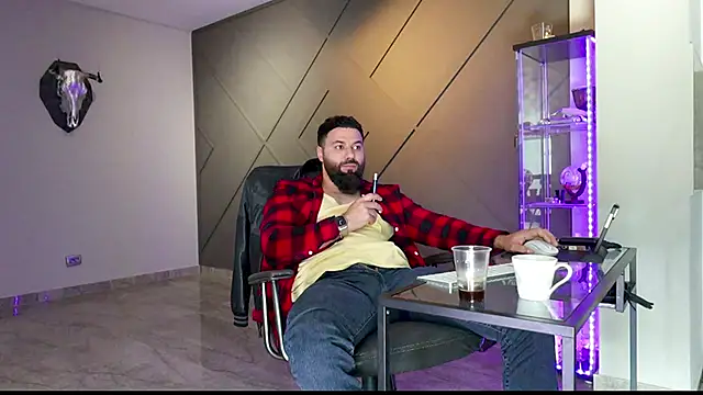 mattmasterss online show from March 2025 01:00:01 PM