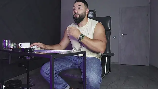 mattmasterss online show from October 2025 07:07:02 PM