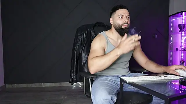 mattmasterss online show from April 2026 08:37:01 PM