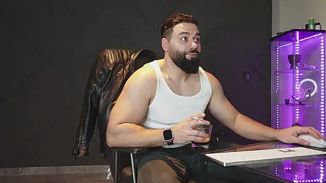 mattmasterss online show from March 2026 10:28:02 PM