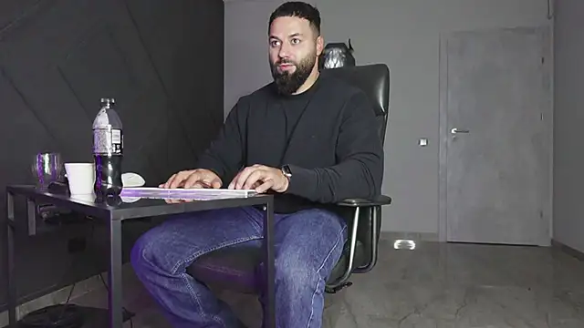 mattmasterss online show from October 2025 07:27:01 PM
