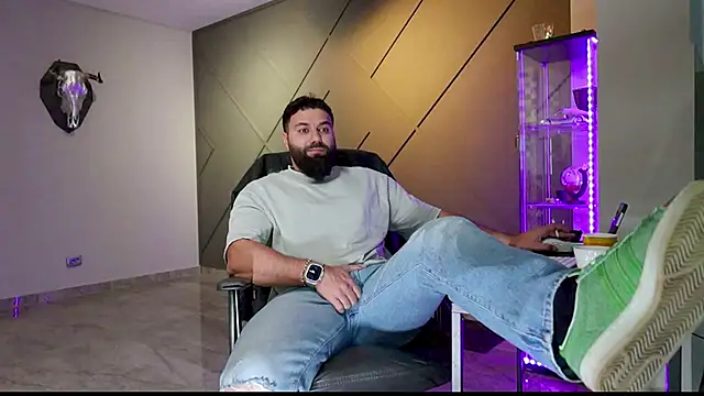 mattmasterss online show from March 2025 05:46:01 AM