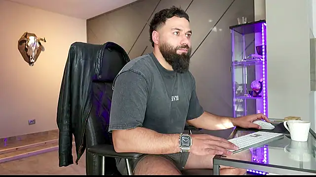 mattmasterss online show from March 2025 01:41:01 PM