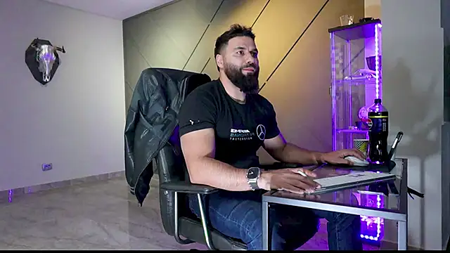 mattmasterss online show from March 2025 05:49:02 PM