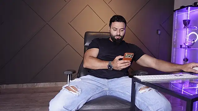 mattmasterss online show from June 2026 07:46:02 PM