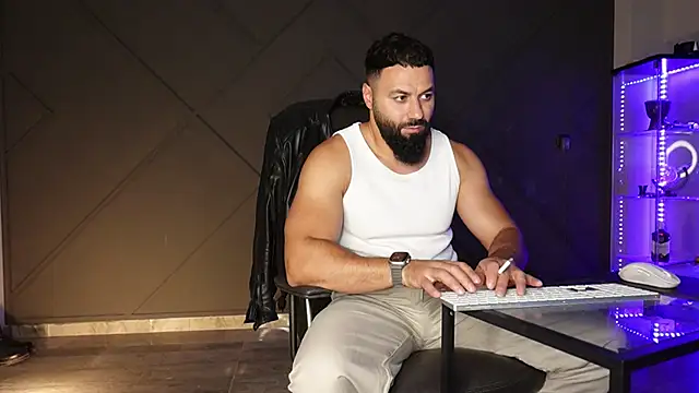mattmasterss online show from May 2026 08:53:01 PM