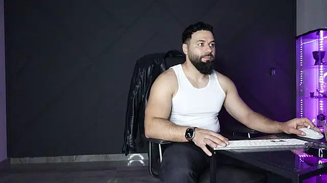 mattmasterss online show from April 2026 07:04:02 PM