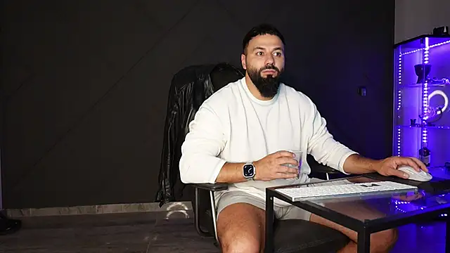 mattmasterss online show from May 2026 09:22:02 PM