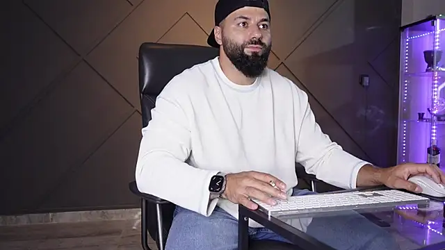 mattmasterss online show from June 2026 11:25:02 PM