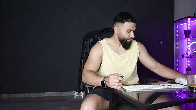 mattmasterss online show from May 2026 10:35:02 PM